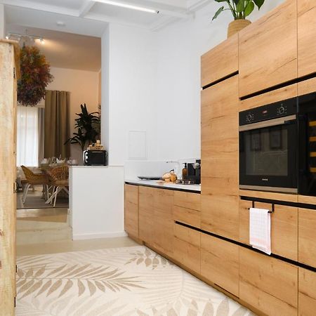 Park Avenue Apartments - Dom Mit Stil - Kueche - Parkplatz - Wlan - 65 Zoll Tv - Netflix Colonia Esterno foto