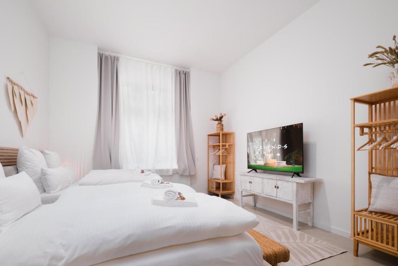 Park Avenue Apartments - Dom Mit Stil - Kueche - Parkplatz - Wlan - 65 Zoll Tv - Netflix Colonia Esterno foto
